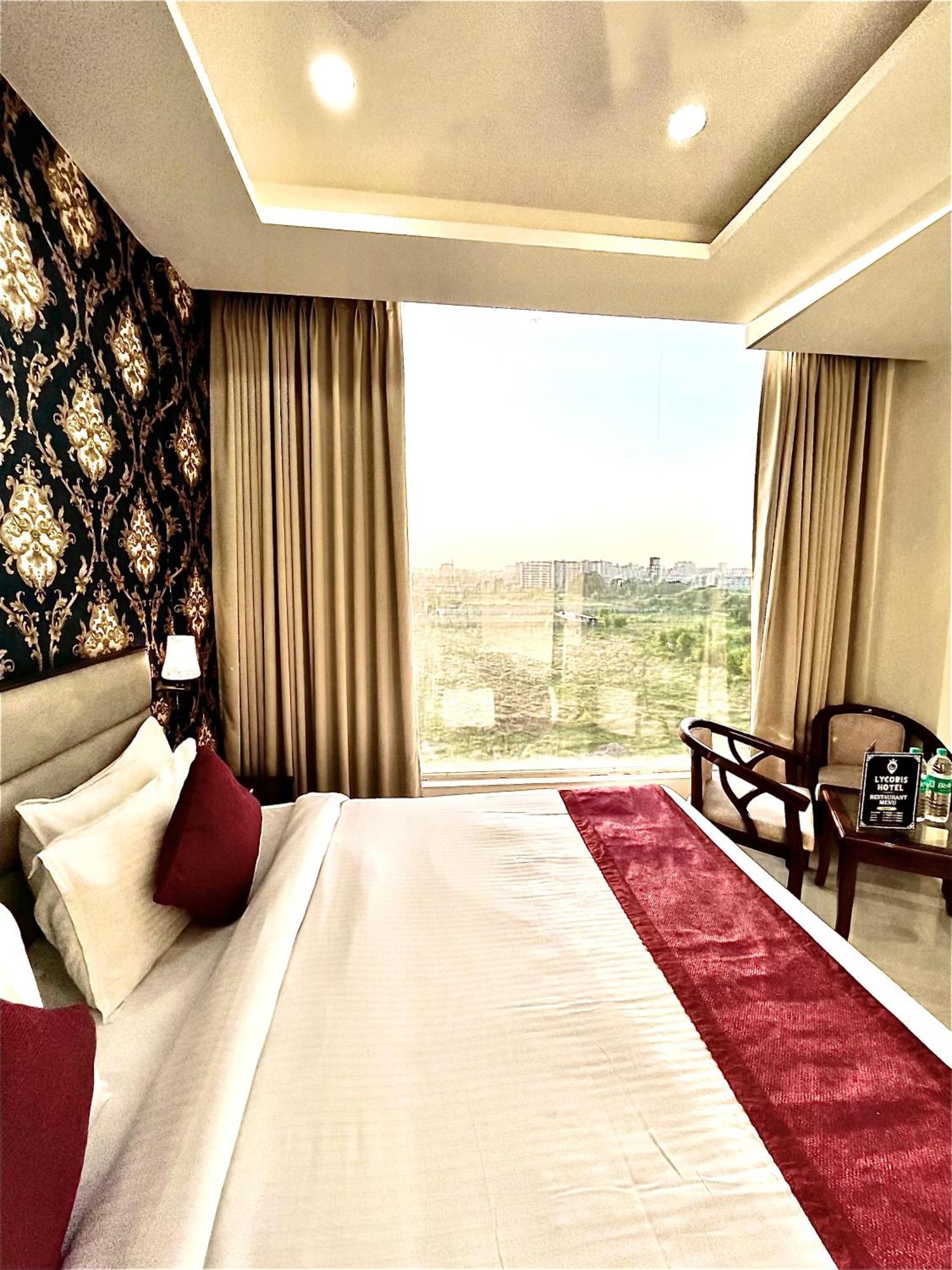 Hotel Northview Park By Lycoris !! Top Rated & Most Awarded Property In Tricity Zirakpur Extérieur photo